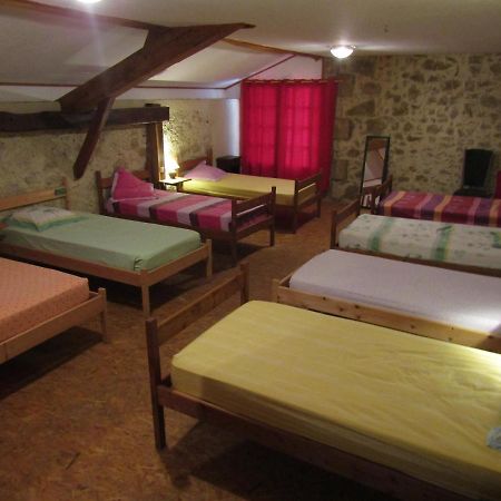 Hotel Artémis à Caillavet Extérieur photo