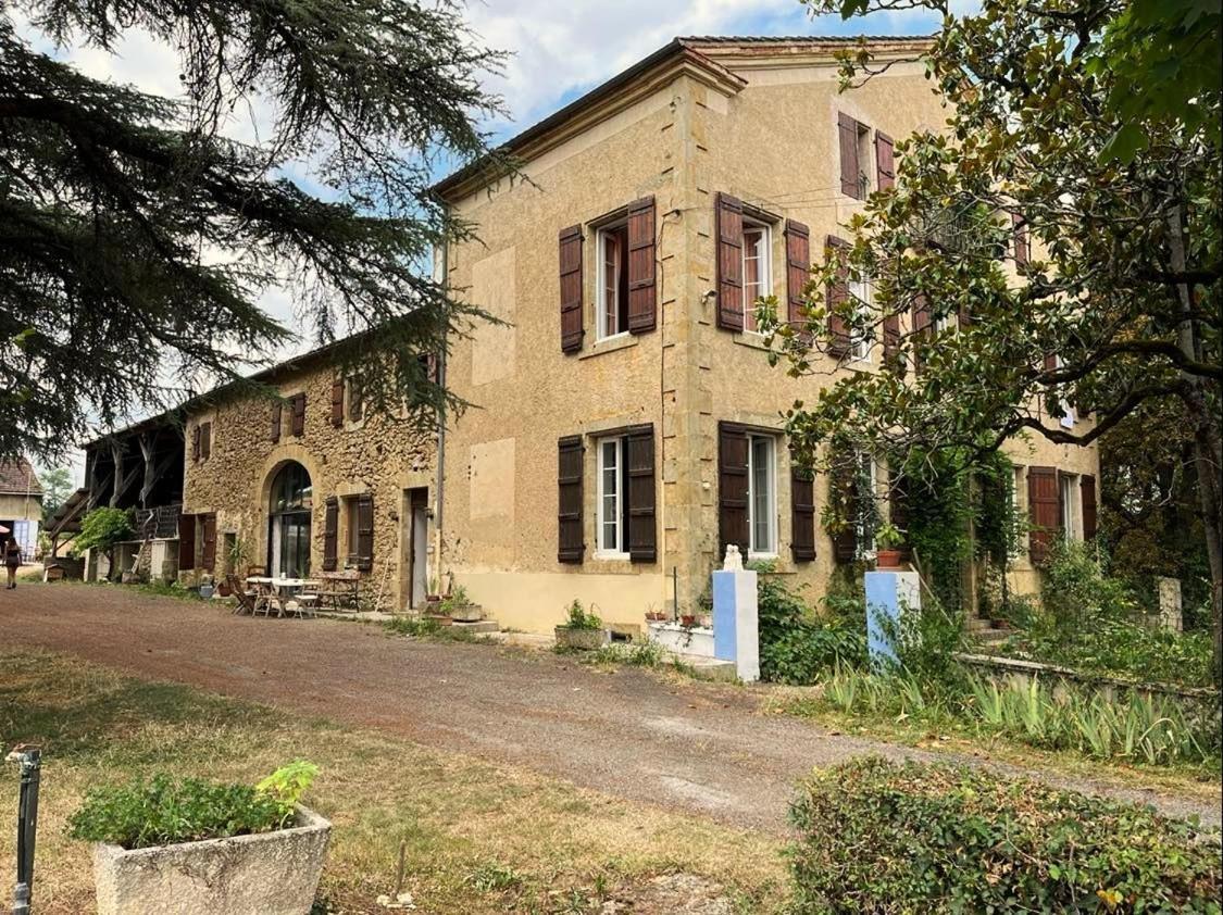 Hotel Artémis à Caillavet Extérieur photo