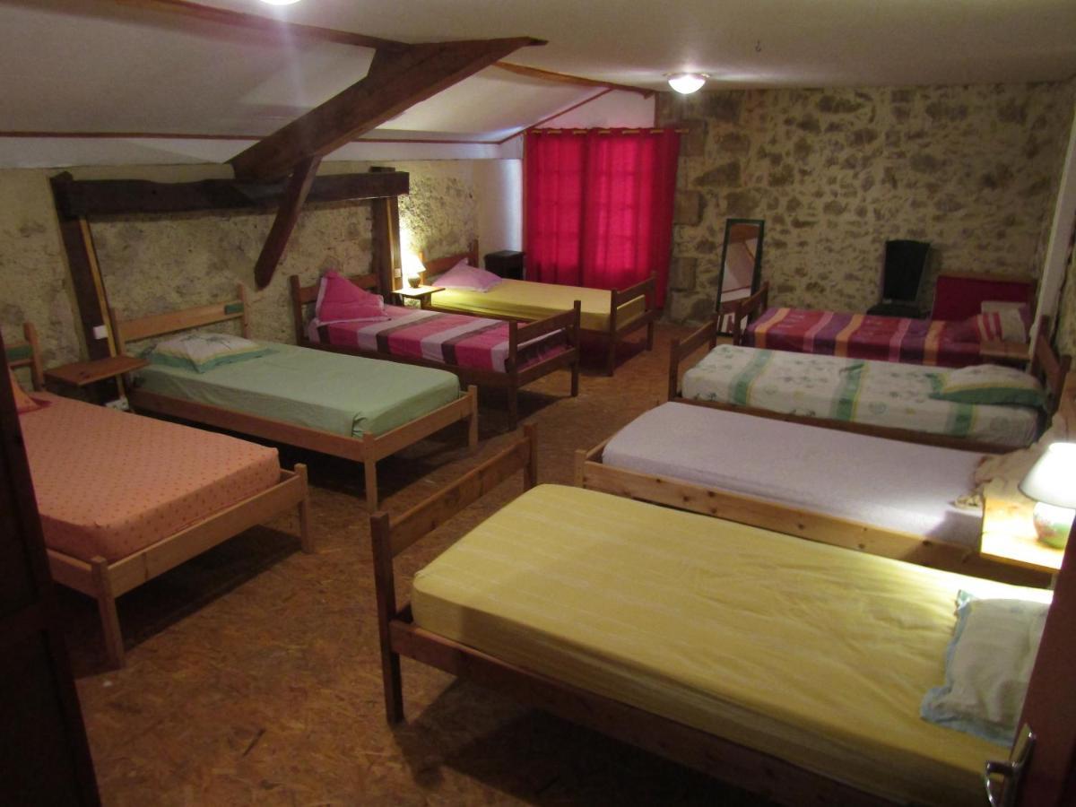 Hotel Artémis à Caillavet Extérieur photo